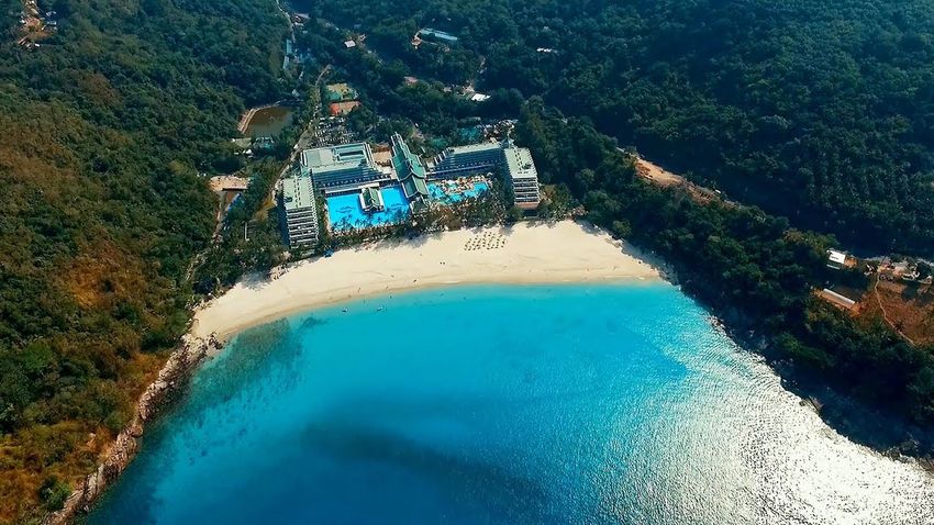 Le Meridien Phuket Beach Resort-2.jpg