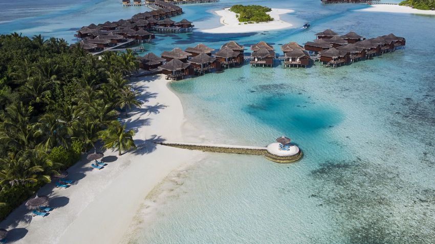 7 Anantara Veli Maldives Resort.jpg