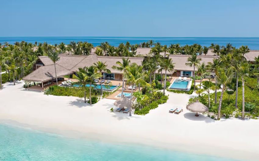 4-13 Waldorf Astoria Maldives Ithaafushi.jpg