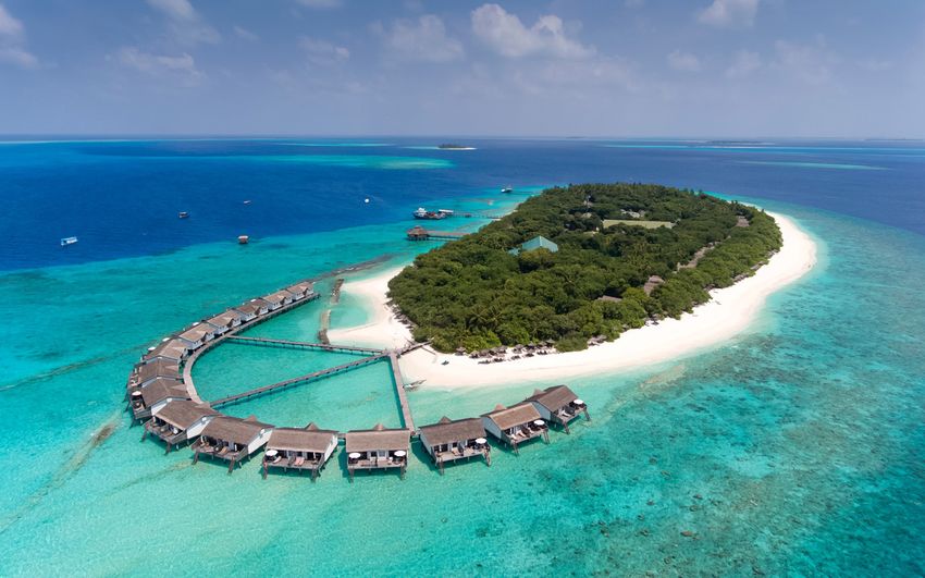 3-8 Reethi Beach Resort.jpg