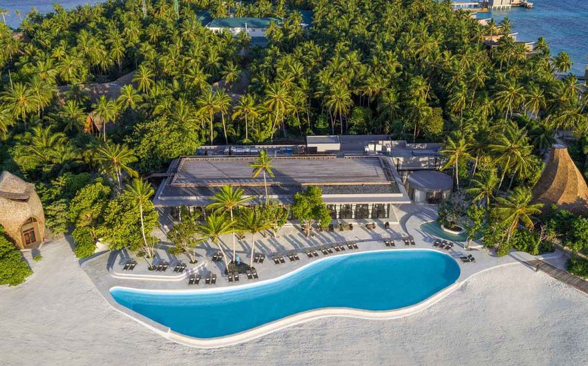 2-15 The St Regis Maldives Vommuli Resort.jpg