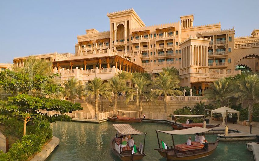 6-3 Al Qasr Madinat Jumeirah.jpg 6-3 Al Qasr Madinat Jumeirah.jpg