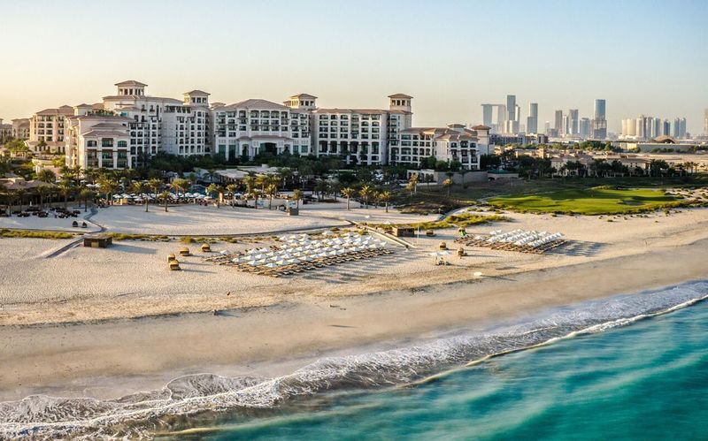 4-13 The St. Regis Saadiyat Island Resort Abu Dhabi.jpg