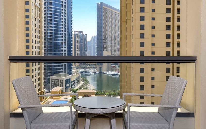 3-6 Hilton Dubai The Walk 4.jpg 3-6 Hilton Dubai The Walk 4.jpg