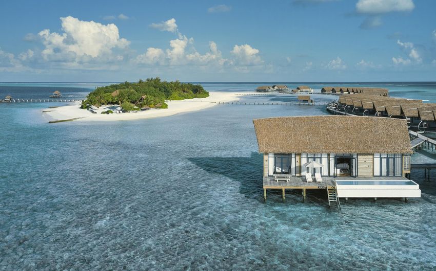 2-4 Como Cocoa Island.jpg 2-4 Como Cocoa Island.jpg