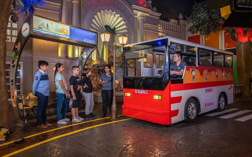 4-6 Kidzania Abu Dhabi в Yas Mall.jpg 4-6 Kidzania Abu Dhabi в Yas Mall.jpg