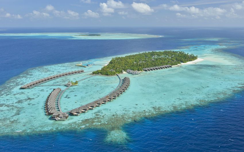 1-11 Ayada Maldives 5.jpg