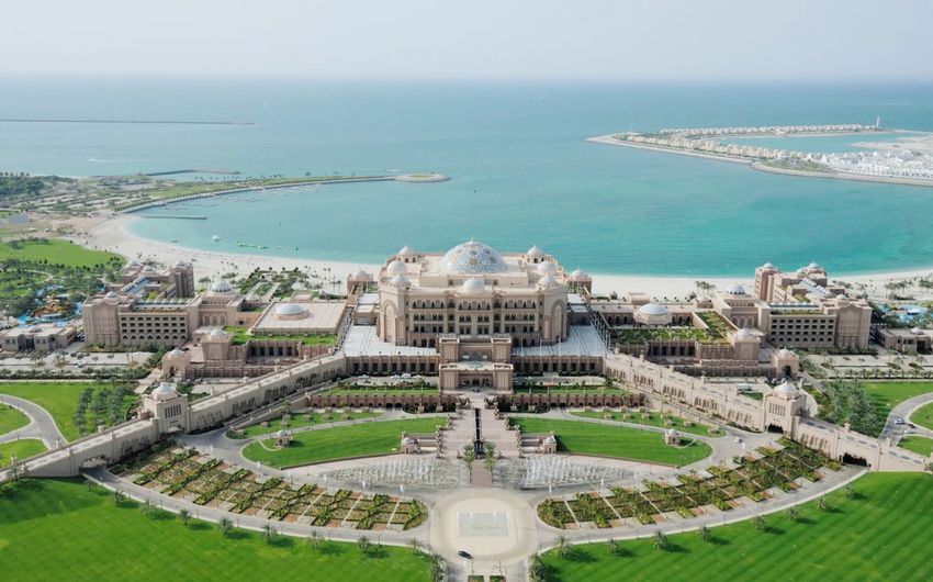 6-7 Emirates Palace Hotel Abu Dhabi.jpg