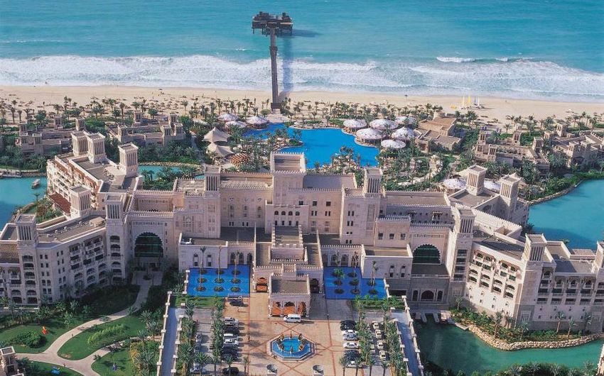 6 Al Qasr Madinat Jumeirah.jpg