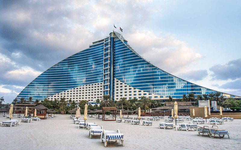 1-17 Jumeirah Beach Hotel.jpg