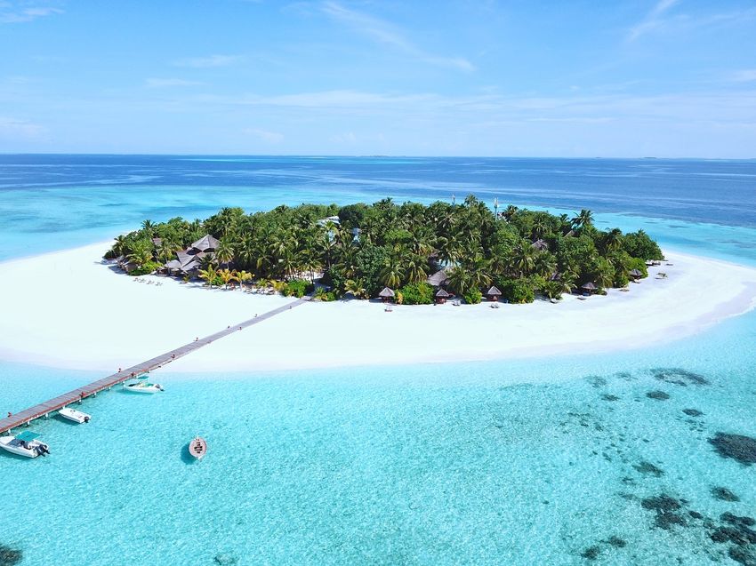 7 Banyan Tree Vabbinfaru.jpg