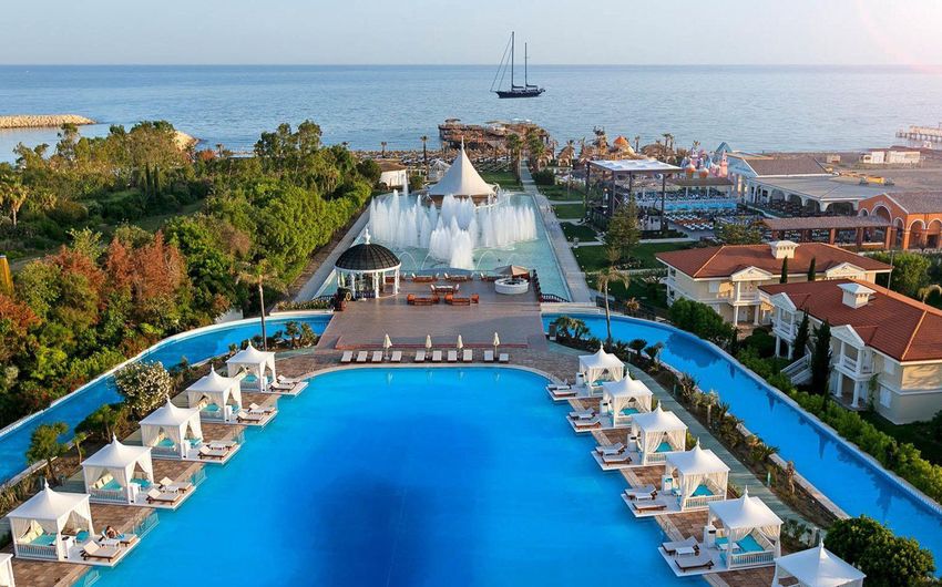 17 Titanic Mardan Palace.jpg