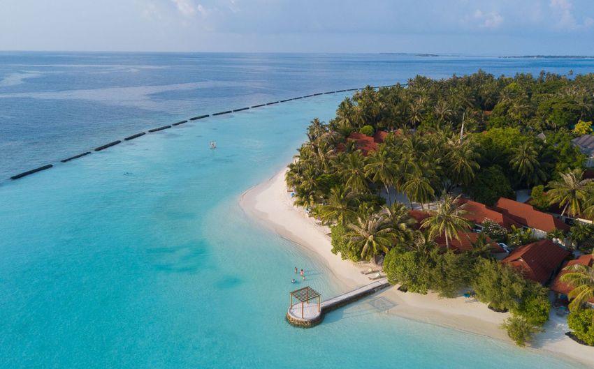 2-11 Kurumba Maldives 5.jpg