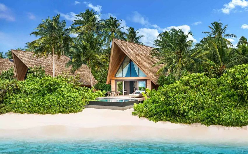 3-9 The St Regis Maldives Vommuli Resort.jpg