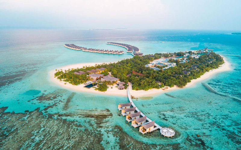 5-10 Movenpick Resort Kuredhivaru Maldives.jpg 5-10 Movenpick Resort Kuredhivaru Maldives.jpg