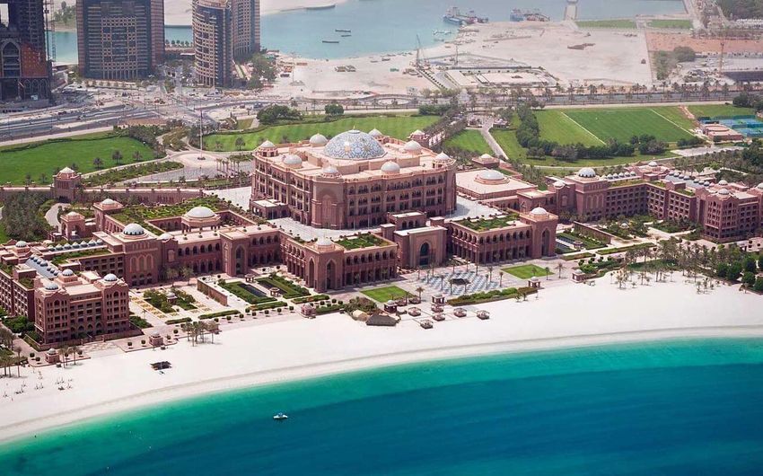 2-8 Emirates Palace Hotel Abu Dhabi 5.jpg
