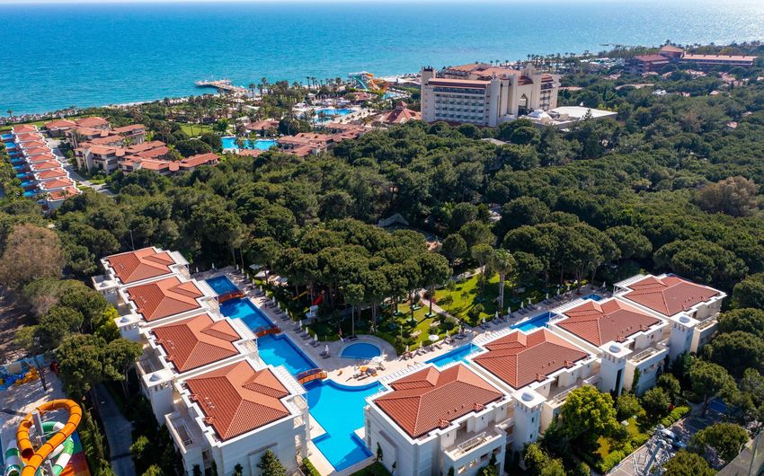 5-4 Bellis Deluxe Hotel 5.jpg