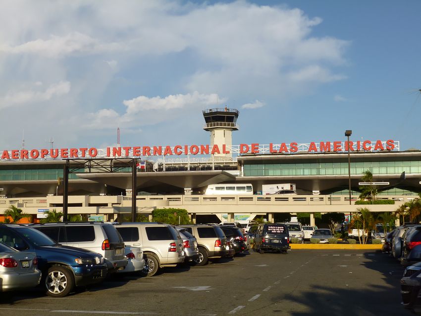 7 Аэропорт Las Amtricas в Санто-Доминго.jpg