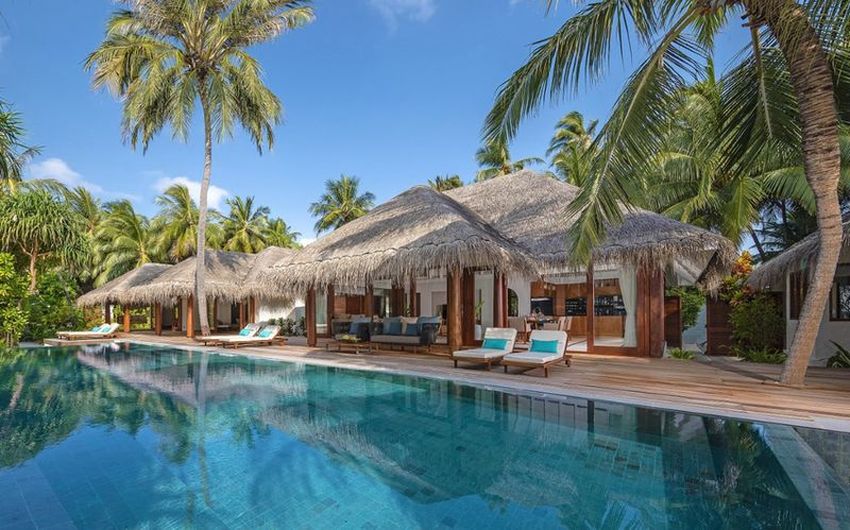 1-5 Anantara Kihavah Villas Maldives 5.jpg