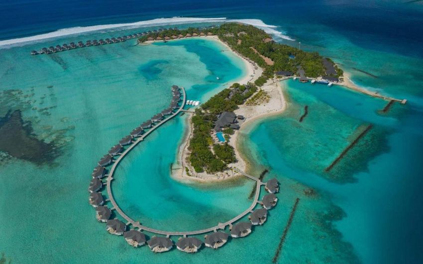 1-9 Cinnamon Dhonveli Maldives.jpg
