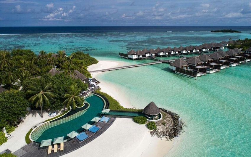 5-2 Four Seasons Resort Maldives at Kuda Huraa.jpg 5-2 Four Seasons Resort Maldives at Kuda Huraa.jpg