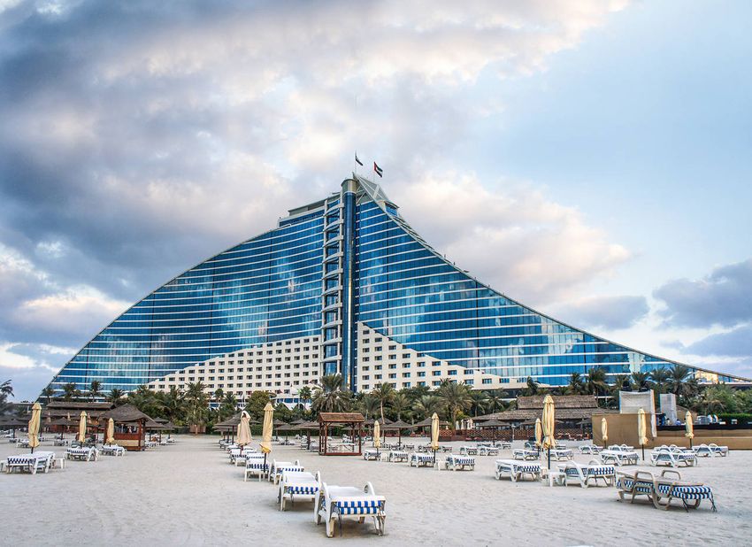 Jumeirah Beach Hotel.jpg