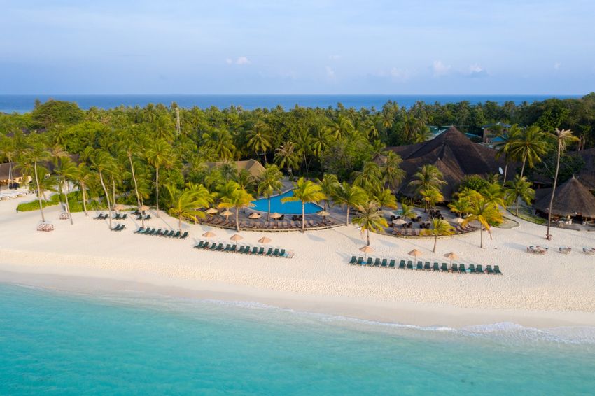 9 Kuredu Island Resort & Spa.jpg