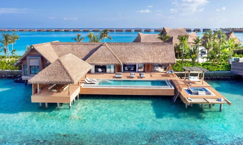 4 Waldorf Astoria Maldives Ithaafushi 1.jpg