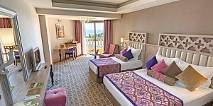 Royal Alhambra Palace 5*