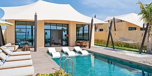 Bab Al Nojoum Hudayriyat Villas  5*